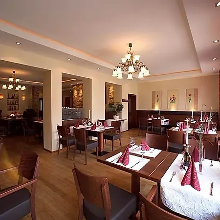 Pfeffermuehle Otel Borchen
